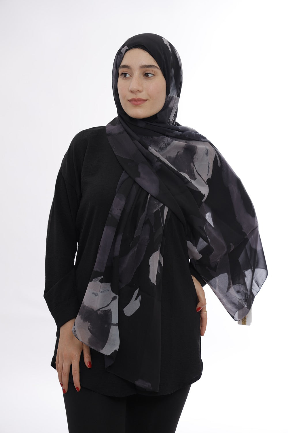 Premium Silk Hijab – Cloudy Black